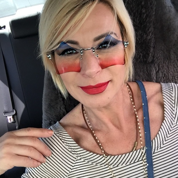 Free People Rockstar Rimless Sunglasses Color: Fire cracker - Picture 10 of 10